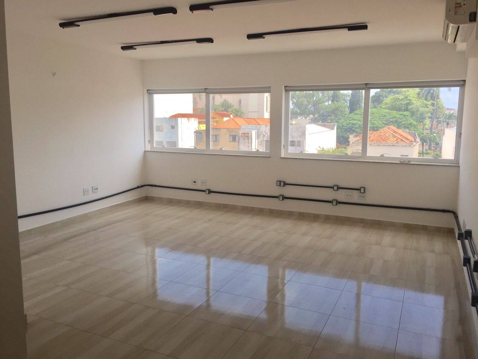 #SA0020 - Sala para Venda em Itatiba - SP