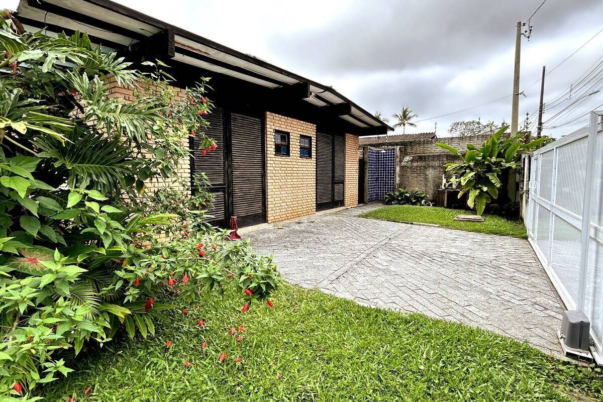 #CA0867 - Casa para Venda em Guarujá - SP